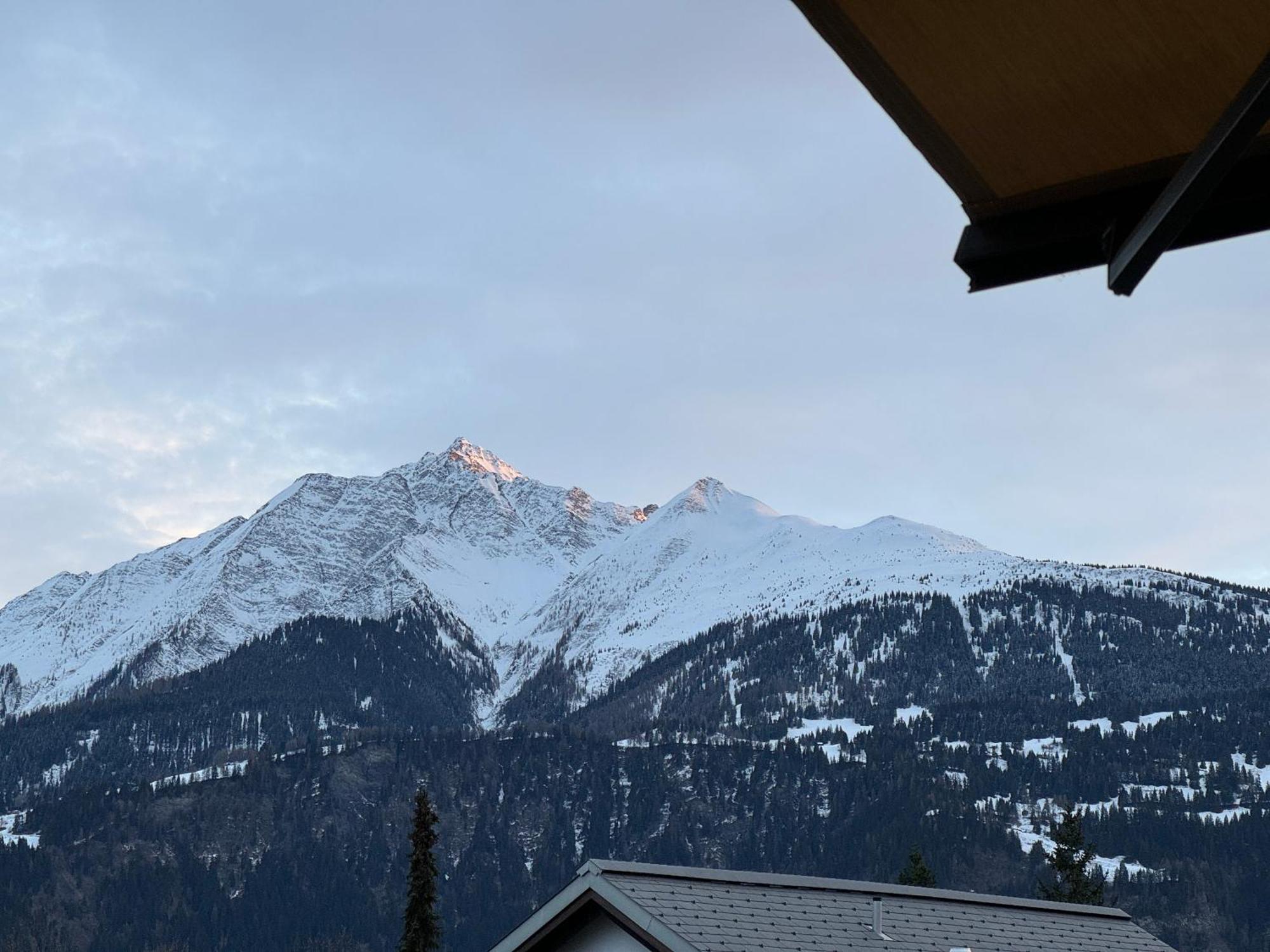 לאקס Studio Mit See- Und Bergblick מראה חיצוני תמונה